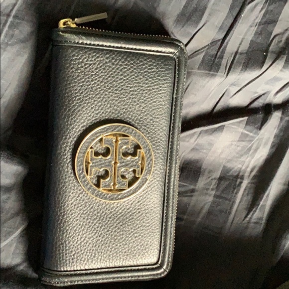 Tory Burch Wallet Authentic Dust Bag Included - Picture 1 of 4